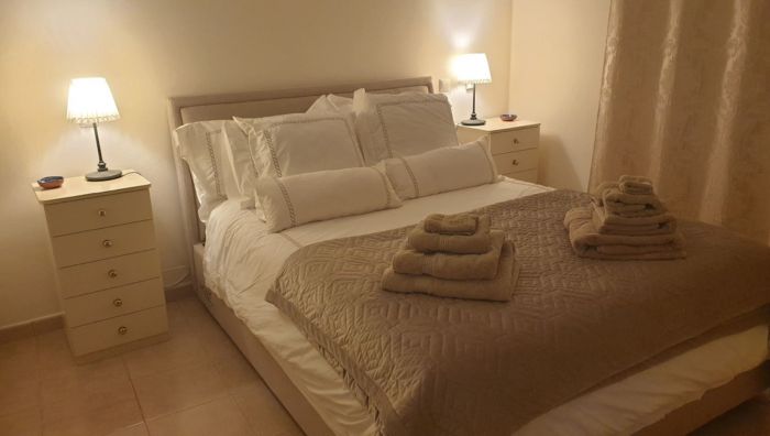 Casa Clare main bedroom